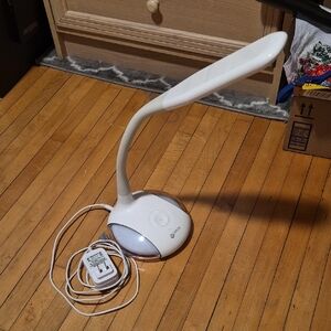 💙5for25  Adjustable OttLite Desk Lamp